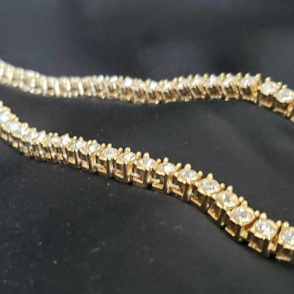 ANN TAYLOR STUNNING GOLD AND CRYSTAL ENCRUSTED NECKLACE | Gold Tone - Picture 5 of 10